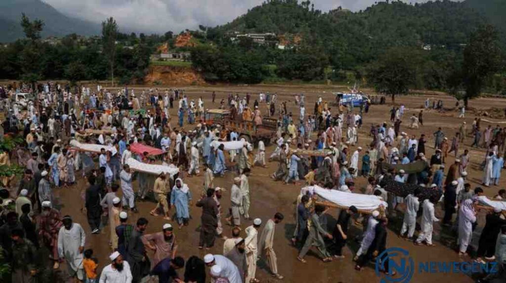 Pakistan Flood Warning: Monsoon Death Toll Crosses 400 as Rains Intensify Across Pakistan